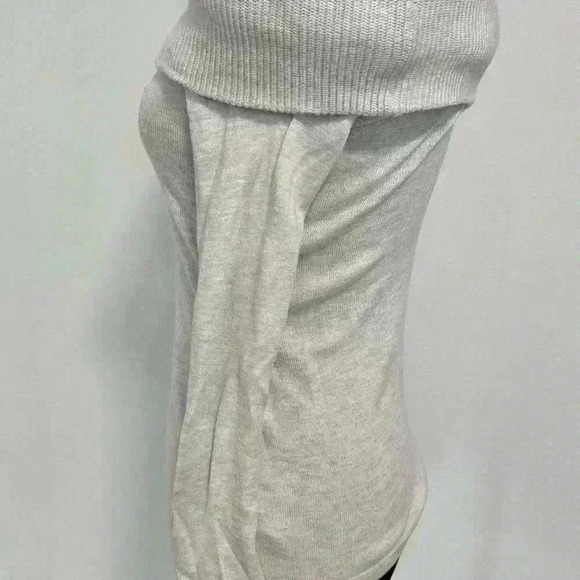 172. Lilly Pulitzer Grey Christin Off The Shoulder Fauxschmere Sweater Size xs - Picture 4 of 6